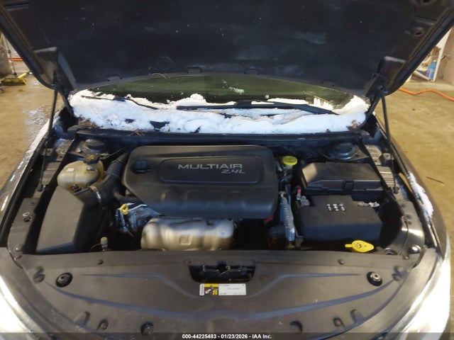 Aukcja sprzedaży 2016 Chrysler 200 Limited Platinum, vin: 1C3CCCAB2GN186647, numer aukcji: 44225483