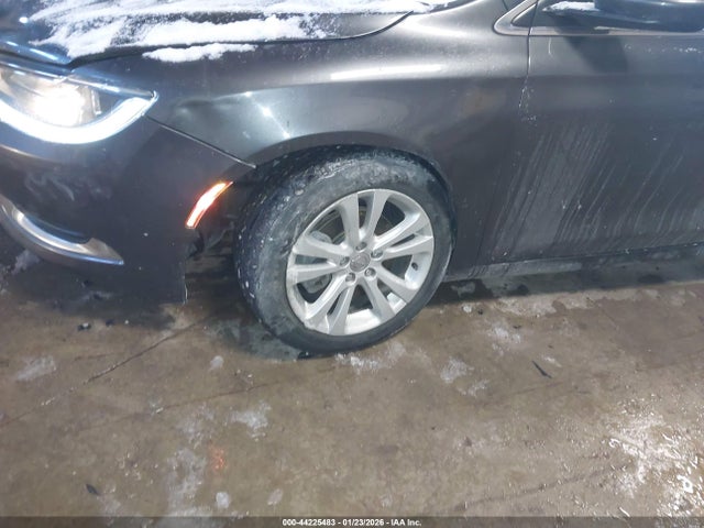 Aukcja sprzedaży 2016 Chrysler 200 Limited Platinum, vin: 1C3CCCAB2GN186647, numer aukcji: 44225483
