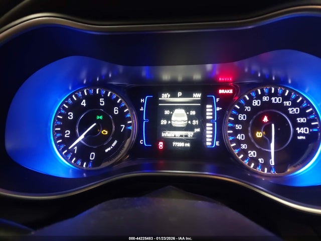 Aukcja sprzedaży 2016 Chrysler 200 Limited Platinum, vin: 1C3CCCAB2GN186647, numer aukcji: 44225483
