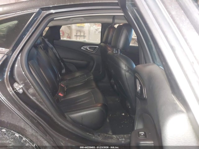Aukcja sprzedaży 2016 Chrysler 200 Limited Platinum, vin: 1C3CCCAB2GN186647, numer aukcji: 44225483