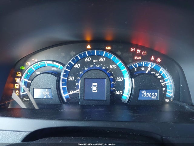 4T1BD1FK4EU123937 Toyota Camry Hybrid Le
