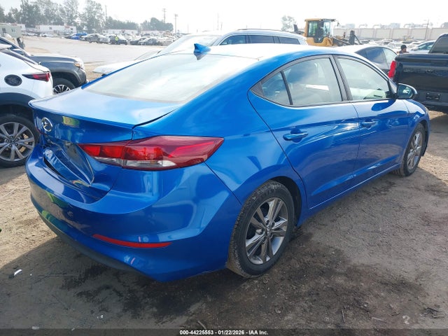 KMHD84LF8HU192690 Hyundai ELANTRA SE