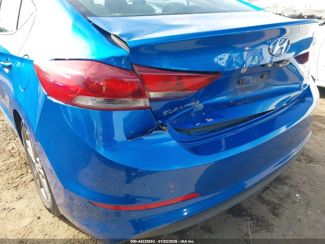 KMHD84LF8HU192690 Hyundai ELANTRA SE