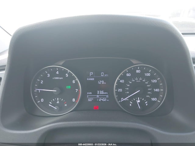 KMHD84LF8HU192690 Hyundai ELANTRA SE