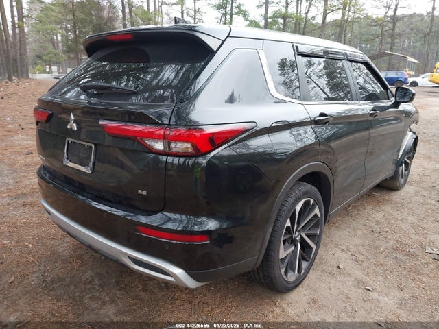 2022 MITSUBISHI OUTLANDER JA4J4UA82NZ084985 Photo 3