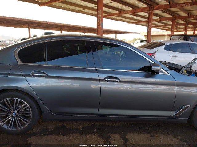WBAJA5C32HG893745 BMW 530I