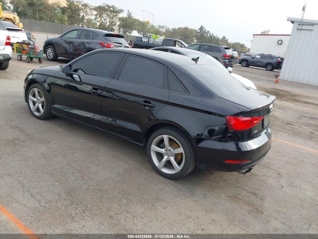 2016 AUDI A3 WAUA7GFF0G1055179 Photo 2