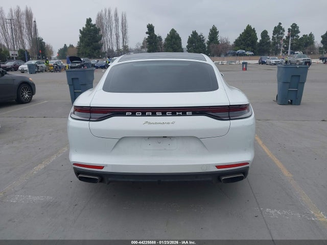 WP0AE2A7XNL125042 Porsche Panamera E-hybrid 4/4 Platinum Edition