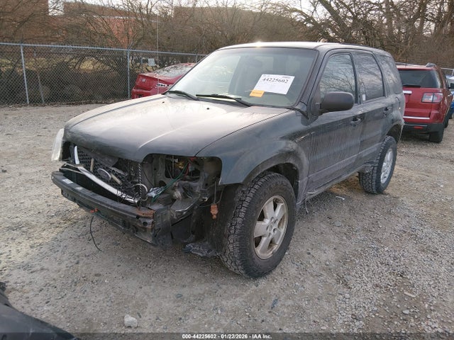 2003 FORD ESCAPE 1FMYU03183KD89793 Photo 1