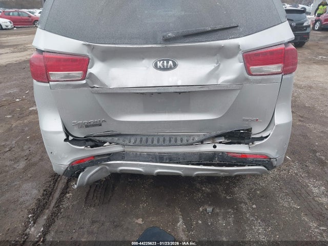 KNDME5C12F6029431 KIA Sedona Sx Luxury