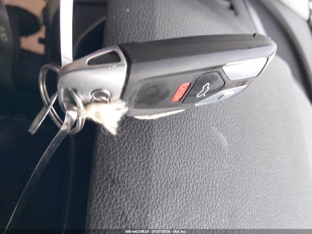 44225624 :رقم المزاد ، WA1BNAFY3J2166526 vin ، 2018 Audi Q5 2.0t Premium/2.0t Tech Premium مزاد بيع