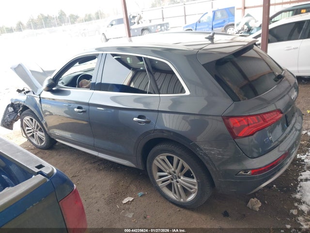 44225624 :رقم المزاد ، WA1BNAFY3J2166526 vin ، 2018 Audi Q5 2.0t Premium/2.0t Tech Premium مزاد بيع