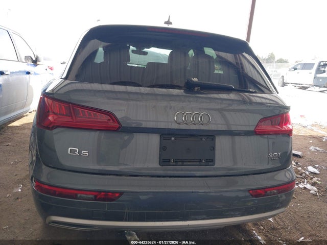 44225624 :رقم المزاد ، WA1BNAFY3J2166526 vin ، 2018 Audi Q5 2.0t Premium/2.0t Tech Premium مزاد بيع