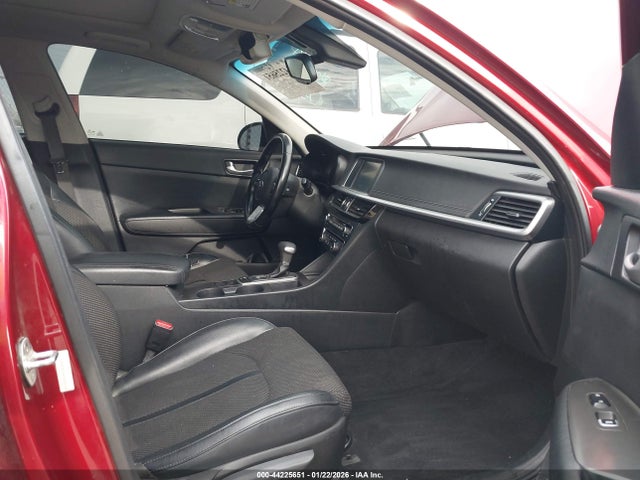 KIA Optima S 2019 5XXGT4L36KG282181 Image 5