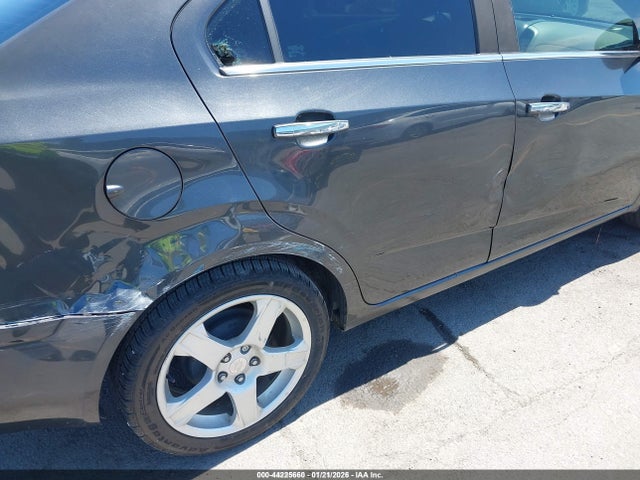 1G1JE5SB6G4140874 Chevrolet Sonic Ltz Auto