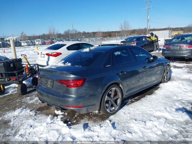2018 AUDI S4 WAUB4AF4XJA120068 Photo 3