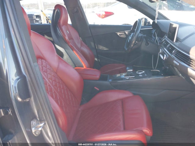 2018 AUDI S4 WAUB4AF4XJA120068 Photo 4