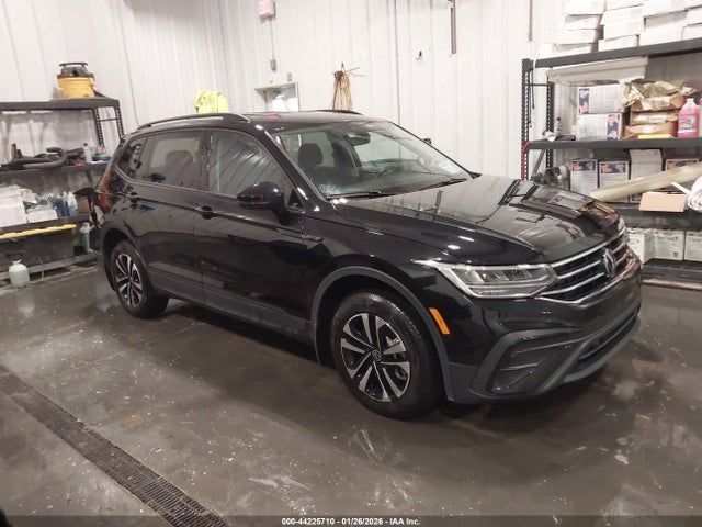 2024 VOLKSWAGEN TIGUAN 3VVFB7AX4RM181589