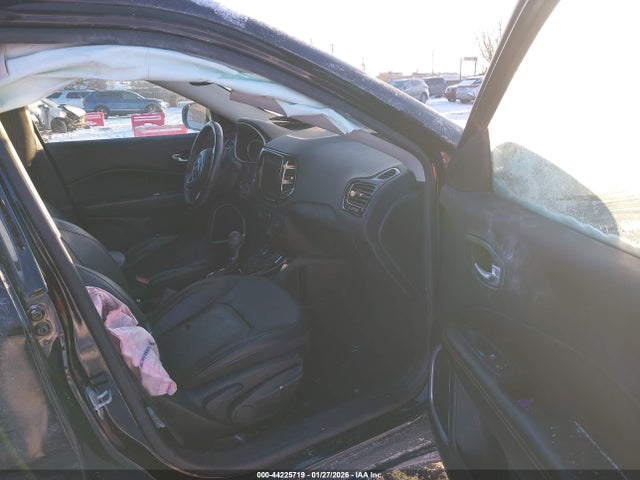 2018 Jeep Compass Limited 4x4 მანქანა იყიდება აუქციონზე, vin: 3C4NJDCBXJT348870, აუქციონის ნომერი: 44225719