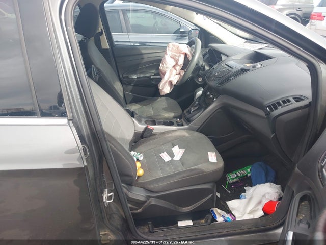 1FMCU0GX9GUB99908 Ford ESCAPE SE