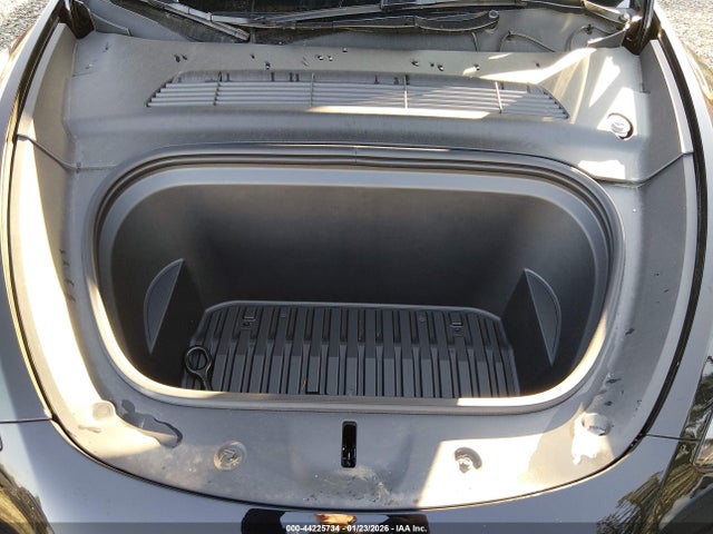 2025 TESLA MODEL Y 7SAYGDEE0SF256902 Photo 9