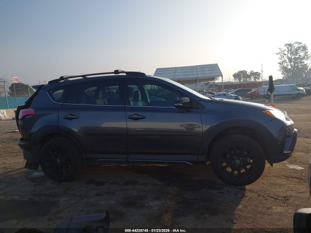 2T3RFREV3JW786954 Toyota Rav4 Adventure