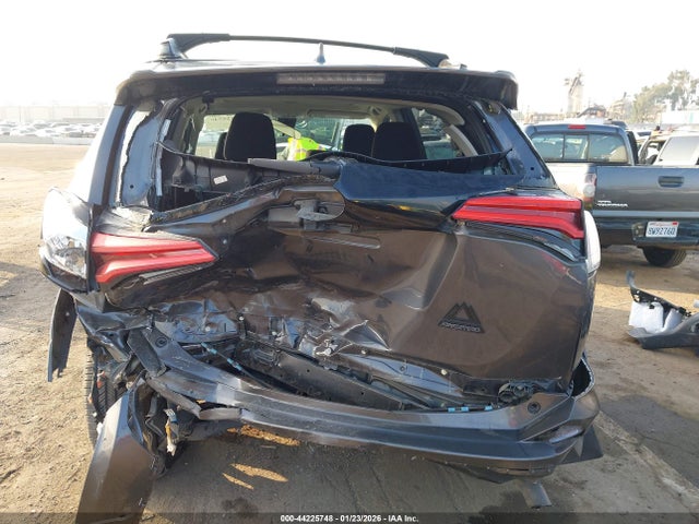 2T3RFREV3JW786954 Toyota Rav4 Adventure
