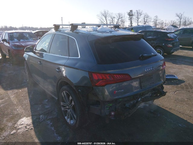 2018 AUDI SQ5 WA1C4AFY5J2014920 Photo 2