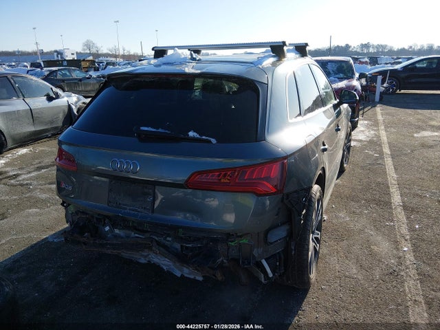 2018 AUDI SQ5 WA1C4AFY5J2014920 Photo 3