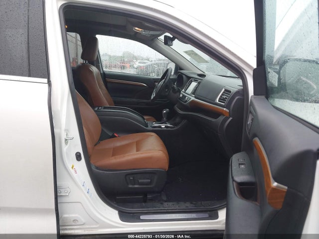 5TDDZRFH1KS917019 Toyota Highlander Limited Platinum