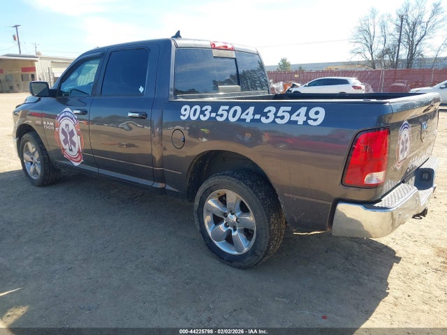 2015 RAM 1500 1C6RR7LT9FS564777 Photo 2