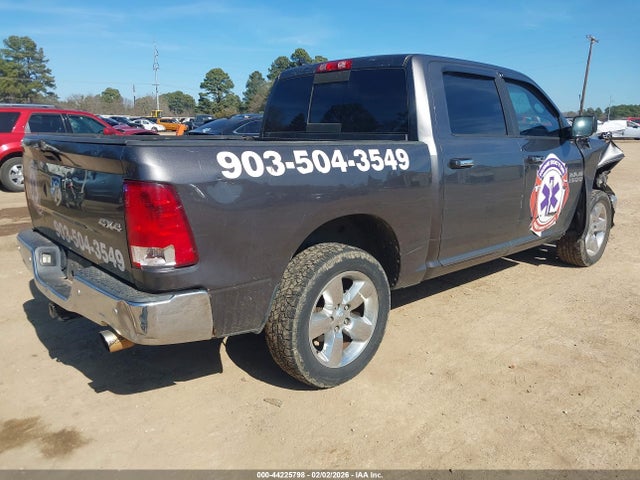 2015 RAM 1500 1C6RR7LT9FS564777 Photo 3