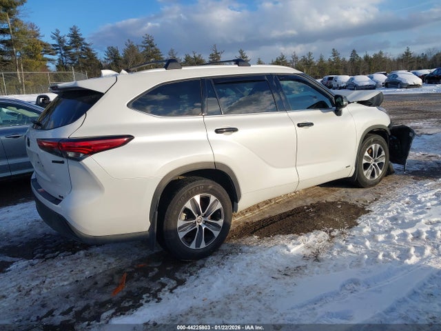 2022 TOYOTA HIGHLANDER 5TDGBRCHXNS557338 Photo 3