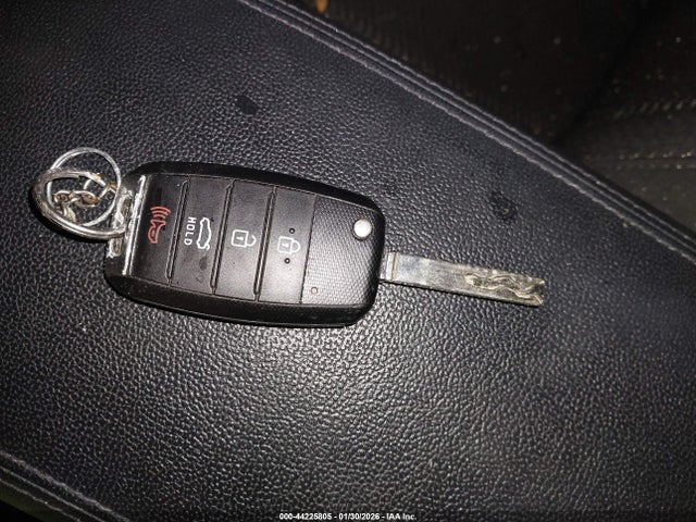 2017 Kia Optima Lx მანქანა იყიდება აუქციონზე, vin: 5XXGT4L30HG156245, აუქციონის ნომერი: 44225805