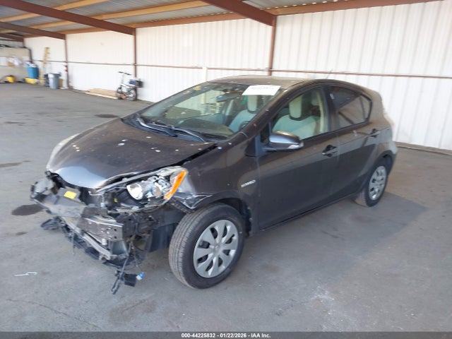 JTDKDTB38E1078095 Toyota Prius C One