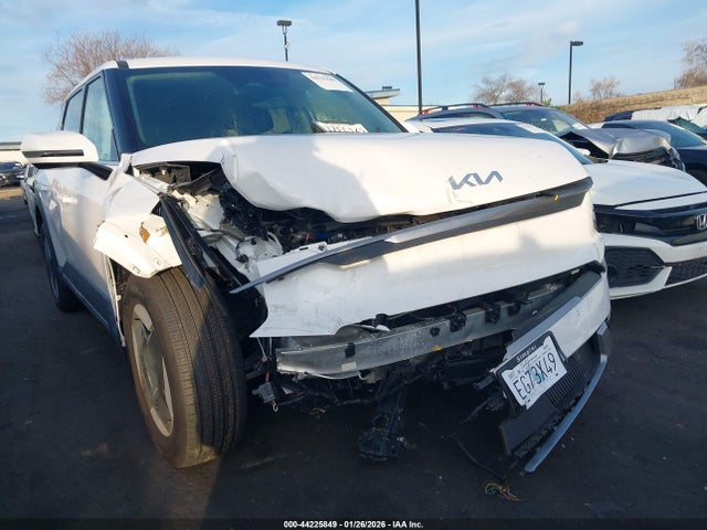 5XYAB5S16TG004103 KIA Ev9 Light Long Range