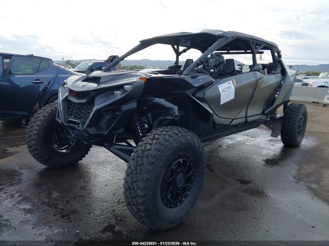 3JB8NAU42SE002739 Can-Am Maverick R Max X Rs