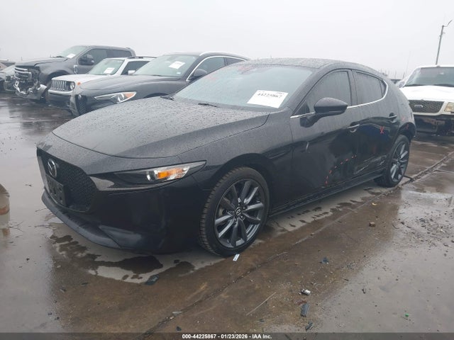 Продаж на аукціоні авто 2019 Mazda Mazda3 Preferred Package, vin: JM1BPAMMXK1136110, номер лоту: 44225867