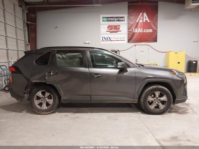 Продажа на аукционе авто 2021 Toyota Rav4 Xle, vin: 2T3W1RFV4MC124290, номер лота: 44225907