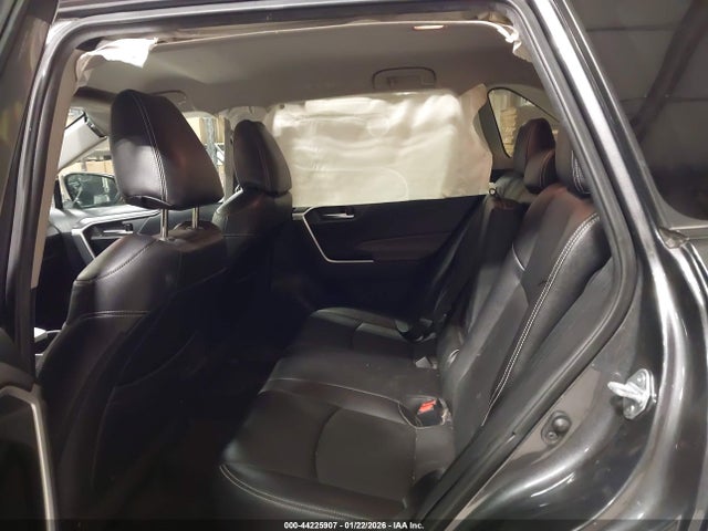 Продажа на аукционе авто 2021 Toyota Rav4 Xle, vin: 2T3W1RFV4MC124290, номер лота: 44225907