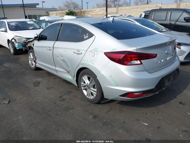 2020 HYUNDAI ELANTRA 5NPD84LF1LH532849 Photo 2