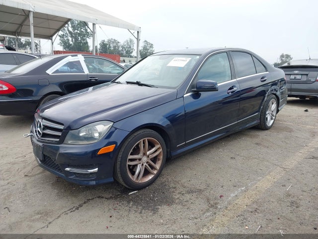 WDDGF4HB8EG214183 Mercedes-Benz C-class C 250 Sport