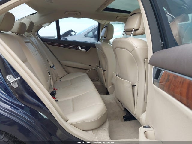 WDDGF4HB8EG214183 Mercedes-Benz C-class C 250 Sport
