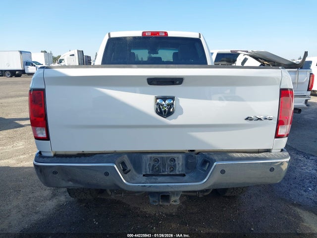 3C6UR5CL4JG256611 RAM 2500 Tradesman 4x4 6&#039;4 Box