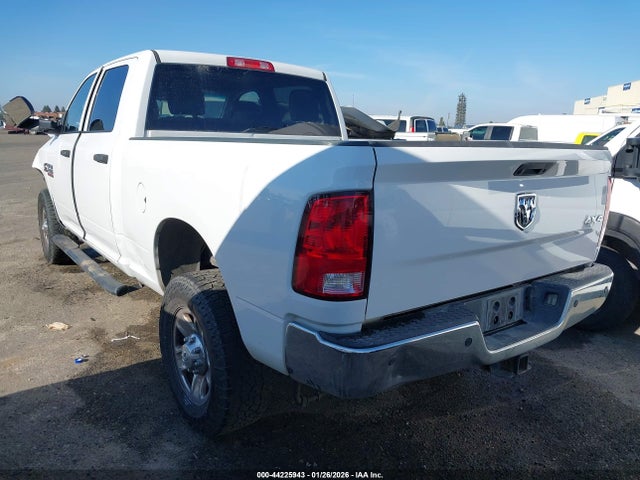 3C6UR5CL4JG256611 RAM 2500 Tradesman 4x4 6&#039;4 Box