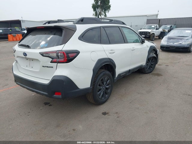 44225966 :رقم المزاد ، 4S4BTALC2P3140230 vin ، 2023 Subaru Outback Onyx Edition مزاد بيع
