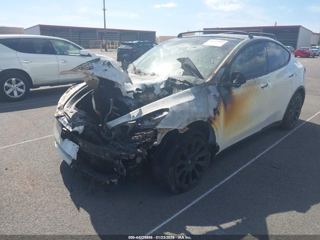 2021 TESLA MODEL Y 5YJYGDEDXMF103483 Photo 5