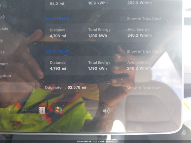 2021 TESLA MODEL Y 5YJYGDEDXMF103483 Photo 6