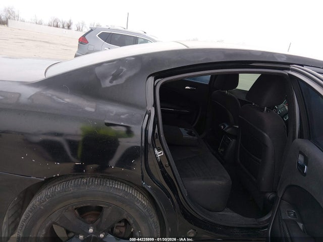 2C3CDXBG5EH295379 Dodge Charger Se