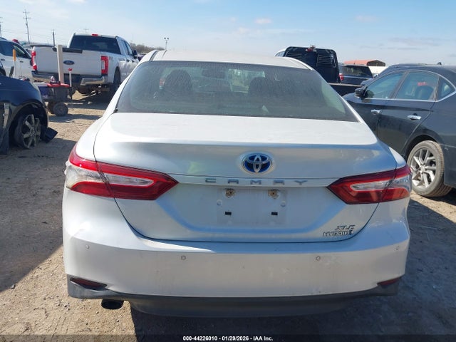 4T1B21HK0JU003422 Toyota Camry Hybrid Xle
